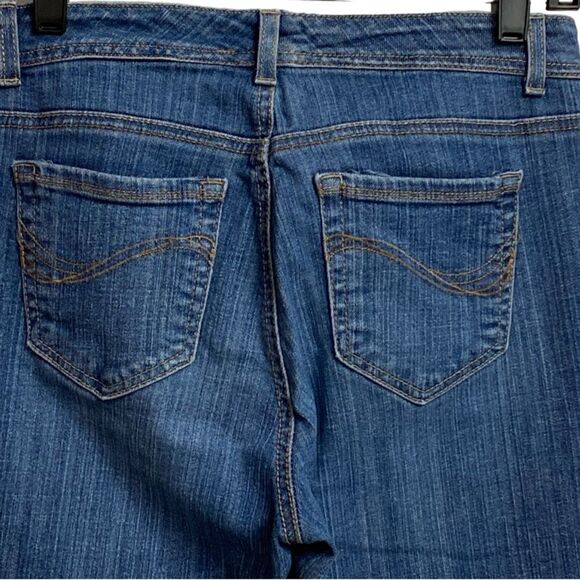 Charter Club Women's Classic Fit Jeans Size 6P Short Straight Leg - Picture 10 of 14